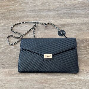 Ashneil Black Crossbody Purse